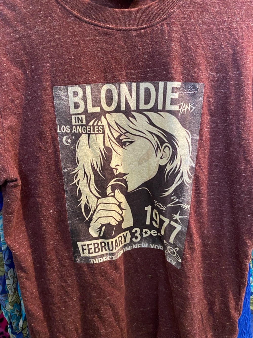 Blondie Graphic Short Sleeve Tee - Burgundy - Picture 2 of 3